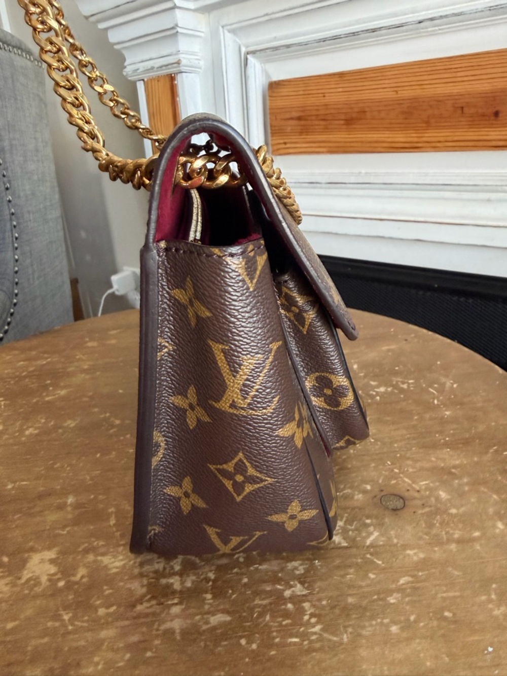 Louis Vuitton Monogram Passy with Brand New LV emblem Crossbody with Gold Chain - Picture 4 of 16
